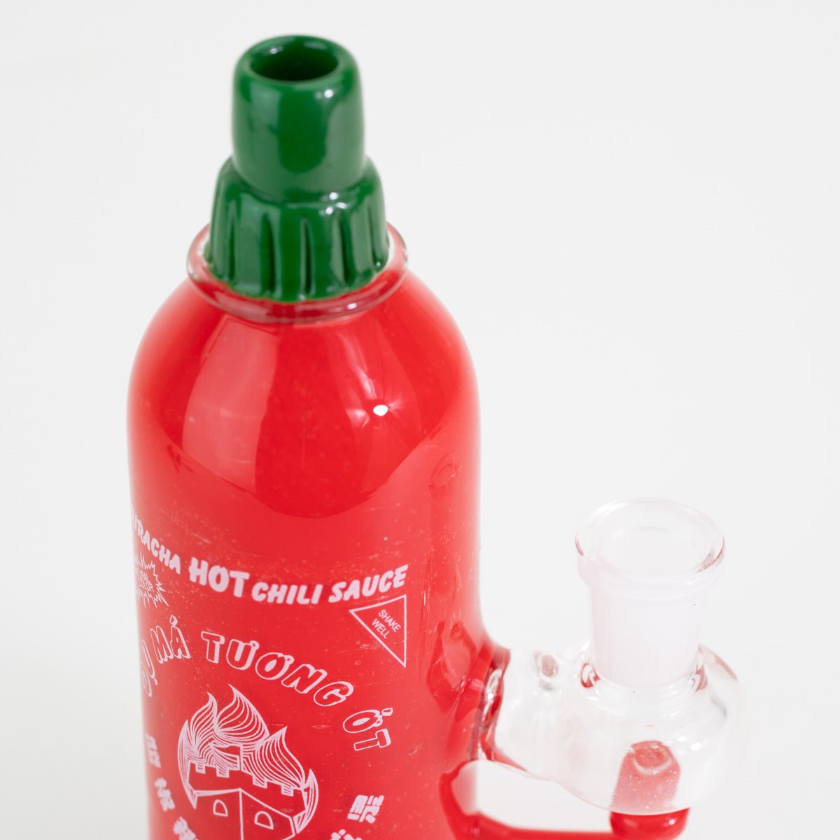 Empire Glassworks 是拉差辣椒醬煙具